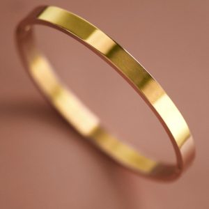 Classic Gold Bangle