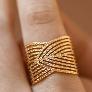 Sculpted Adjustable Ring